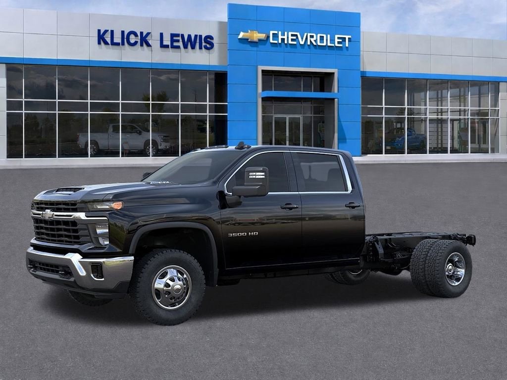 New 2026 Chevrolet Silverado 3500 HD Chassis Cab LT Truck