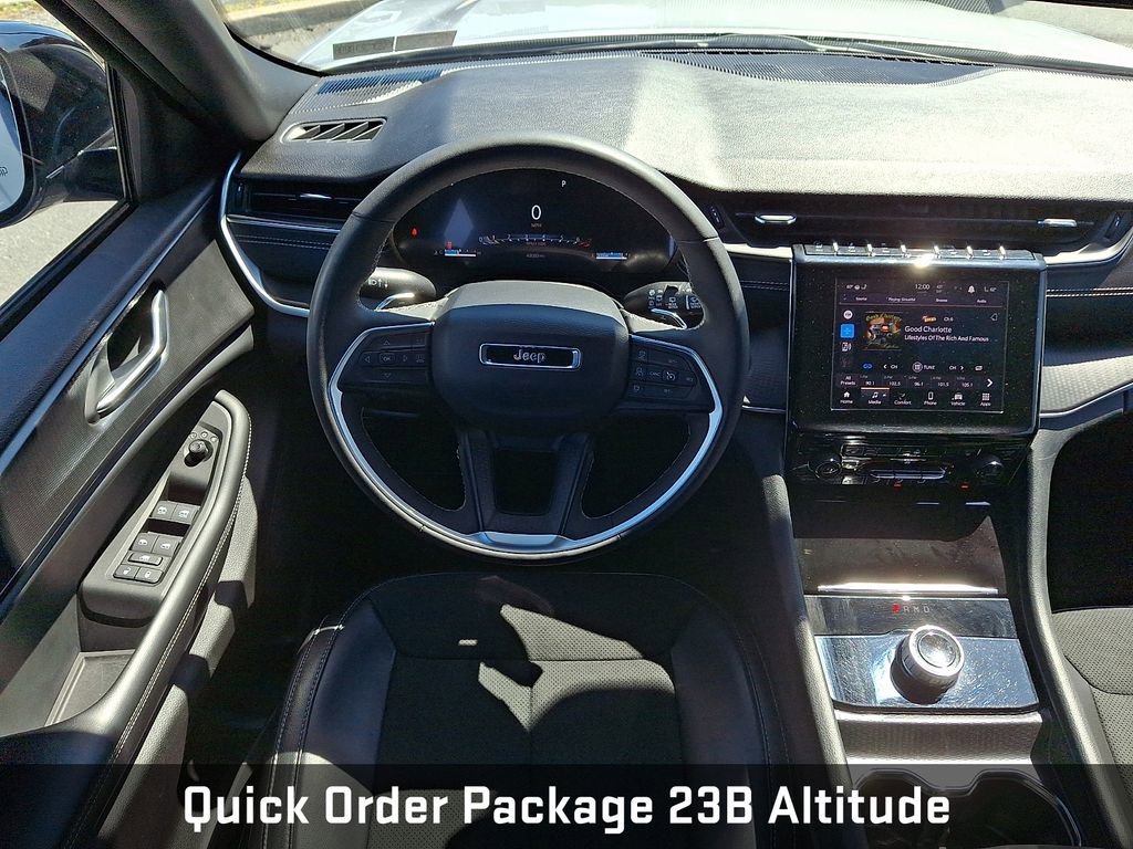 2025 Jeep Grand Cherokee Altitude - Photo 15