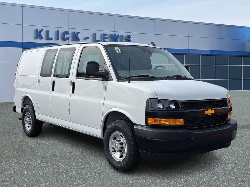 2025 Chevrolet Express Cargo Work Van's photo