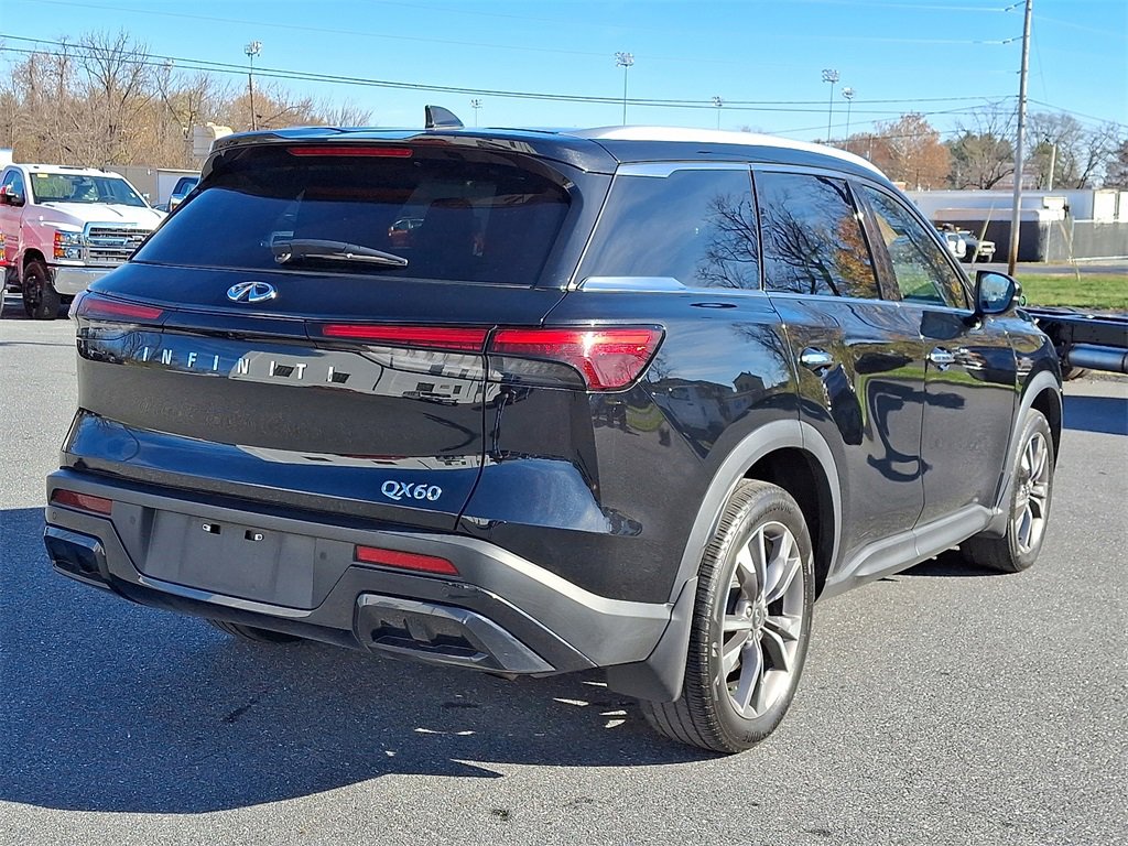 2024 Infiniti QX60 Luxe photo 3