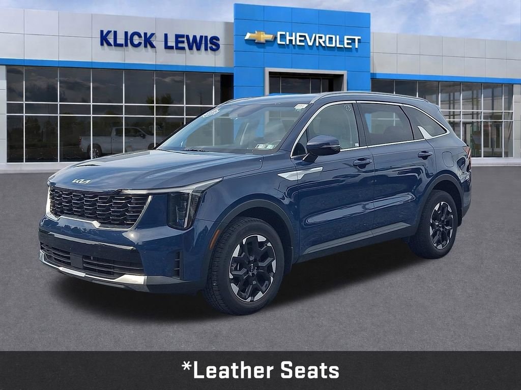 Used 2025 Kia Sorento S SUV