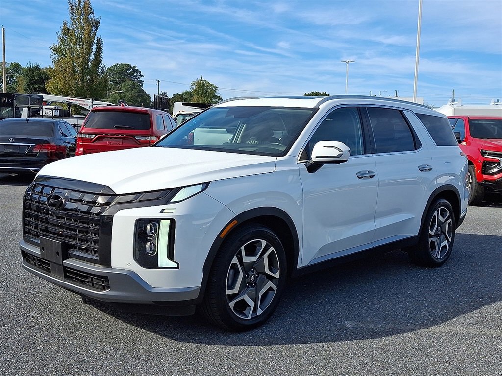2023 Hyundai Palisade Limited photo 3