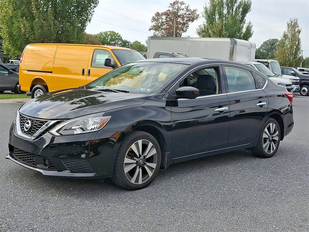 2019 Nissan Sentra SV photo 3