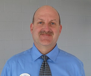 Staff member BO SETLOCK from ID_04bb843ebcbf