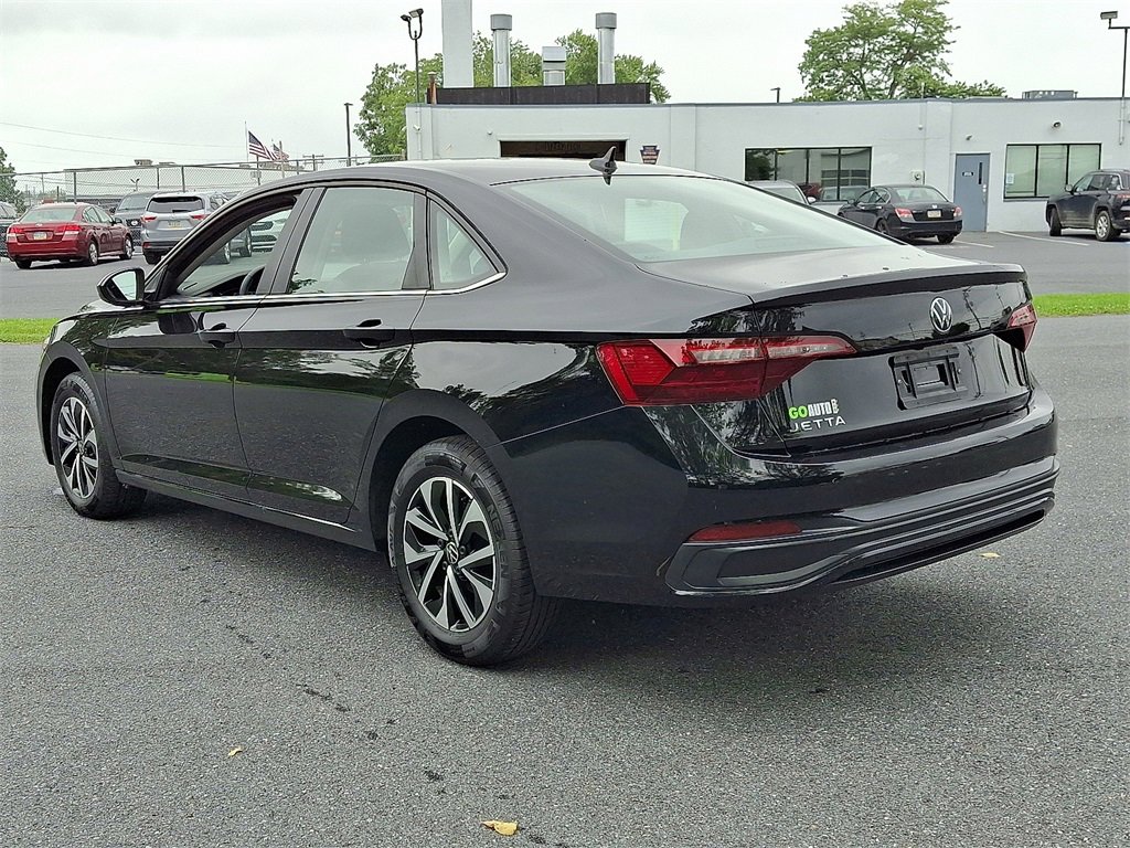 2024 Volkswagen Jetta S photo 4