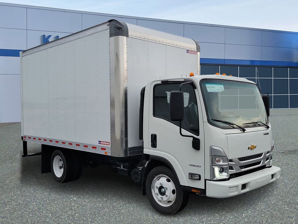 2023 Chevrolet Low Cab Forward Base's photo