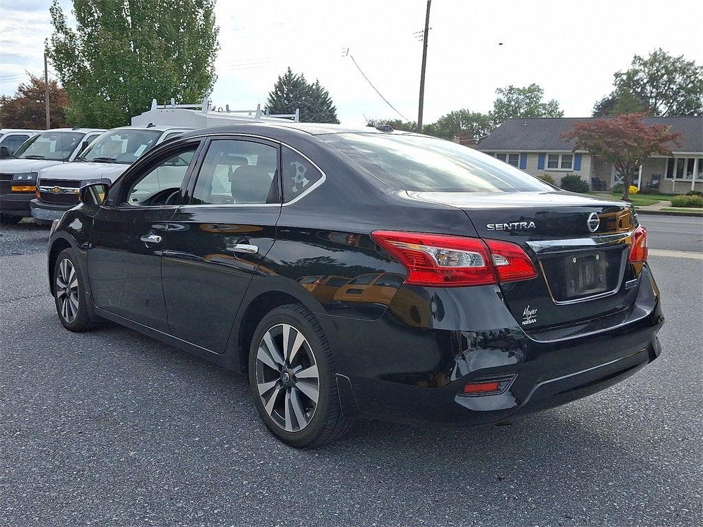 2019 Nissan Sentra SV photo 4