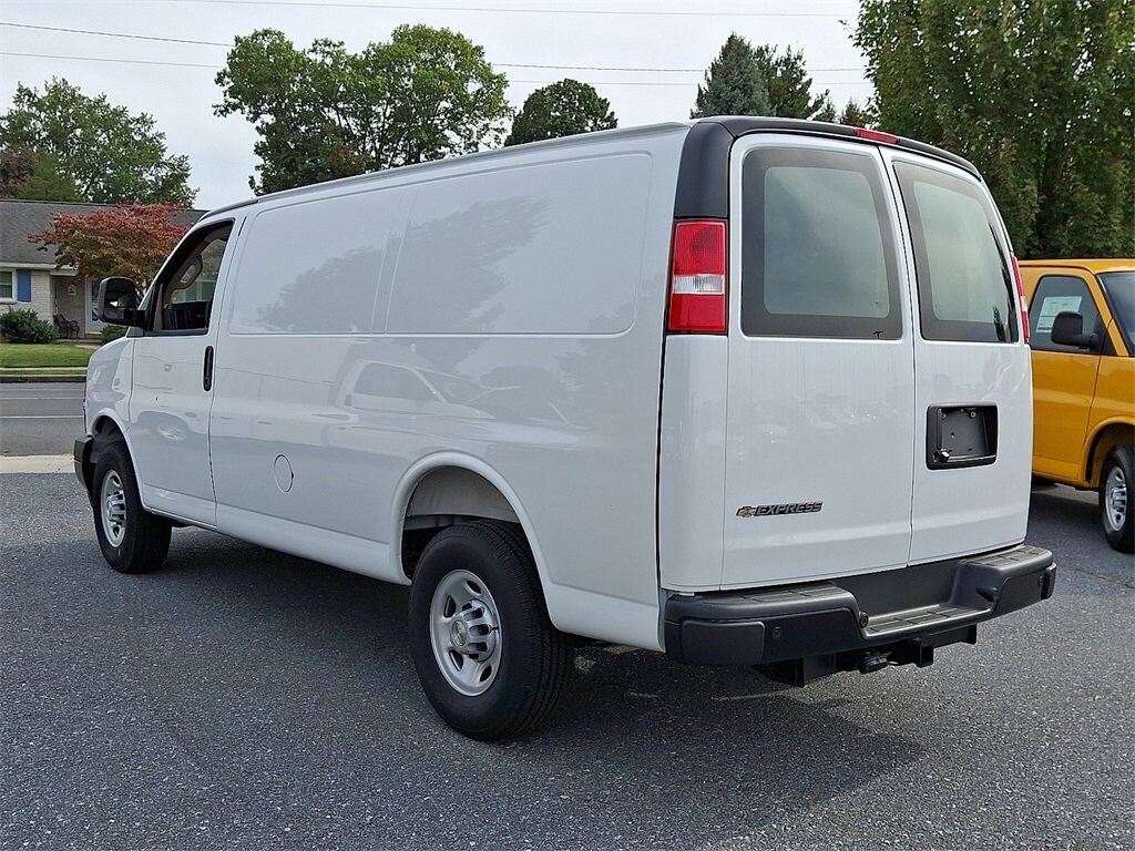 New 2025 Chevrolet Express Cargo 3500 WT Van