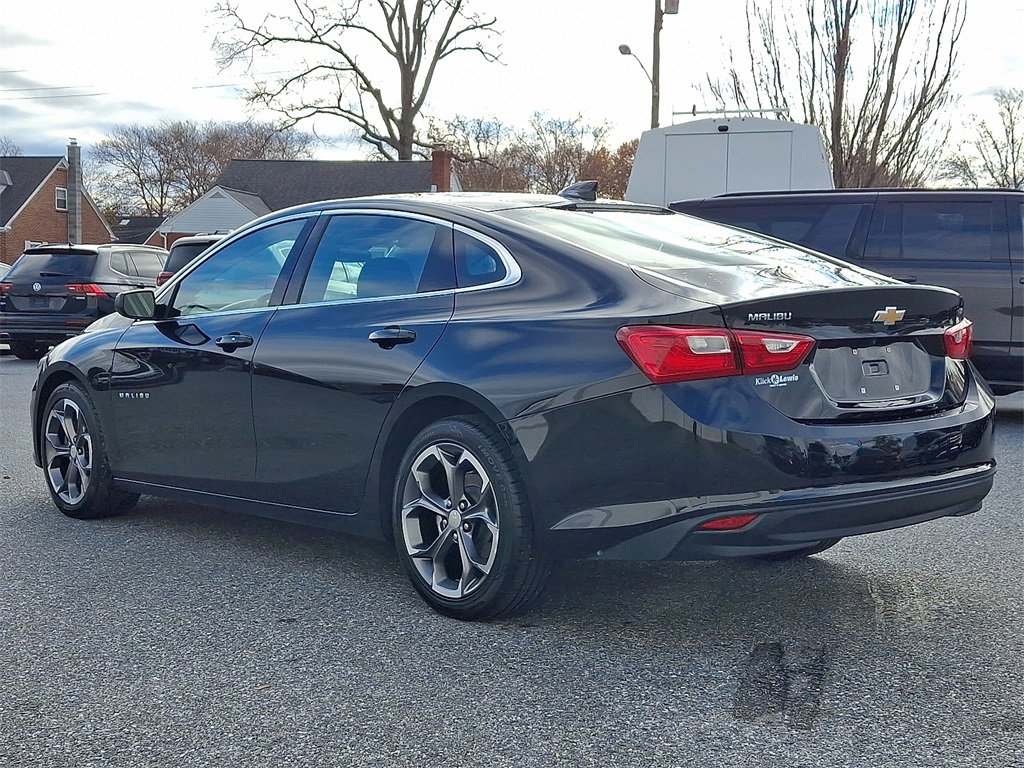 2024 Chevrolet Malibu 1LT photo 3