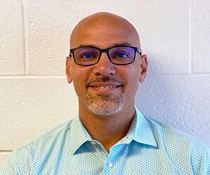 Staff member ELI HERNANDEZ from ID_04bb843ebcbf