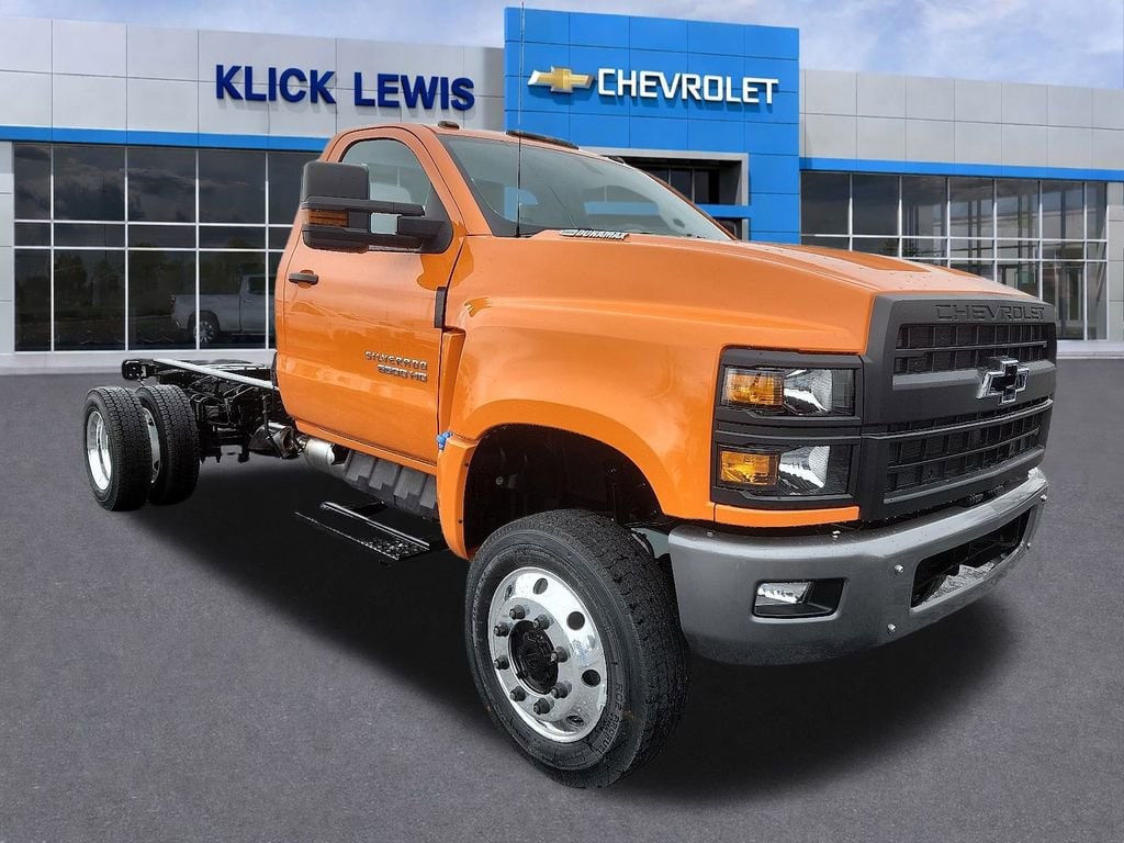 2023 Chevrolet Silverado 4500 Medium Duty Chassis Cab Work Truck