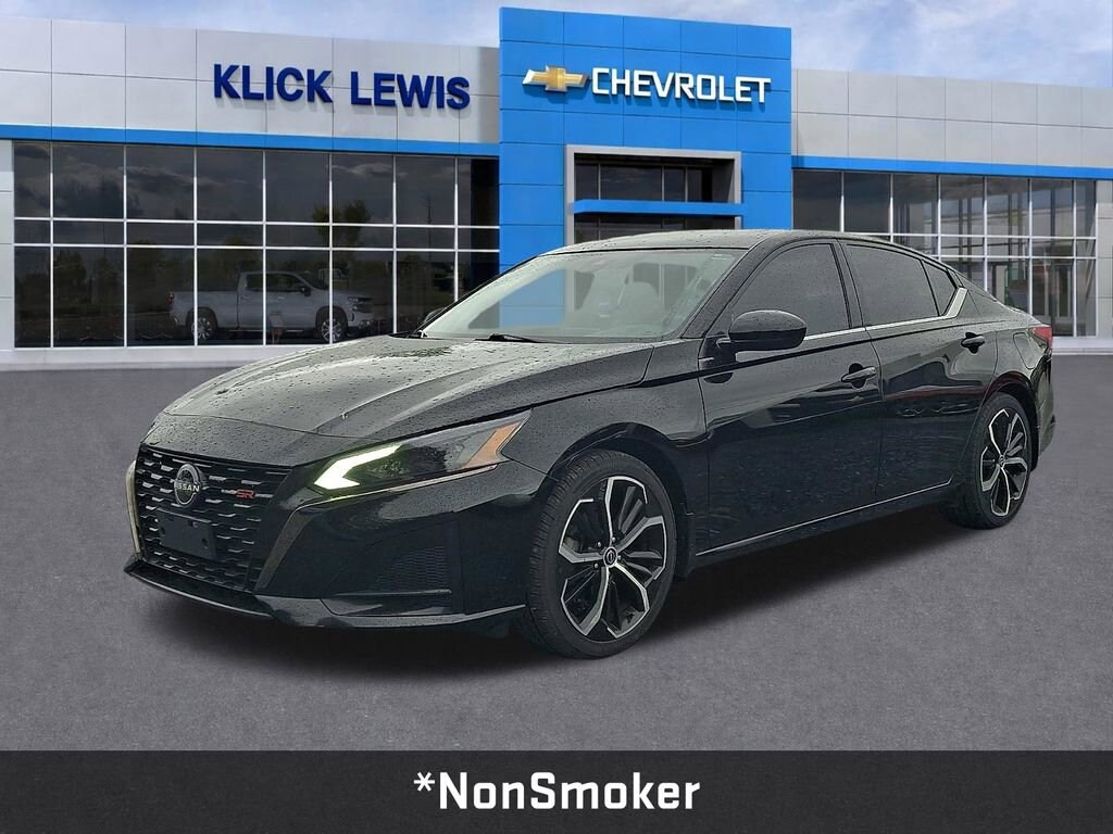 Used 2023 Nissan Altima 2.5 SR Sedan