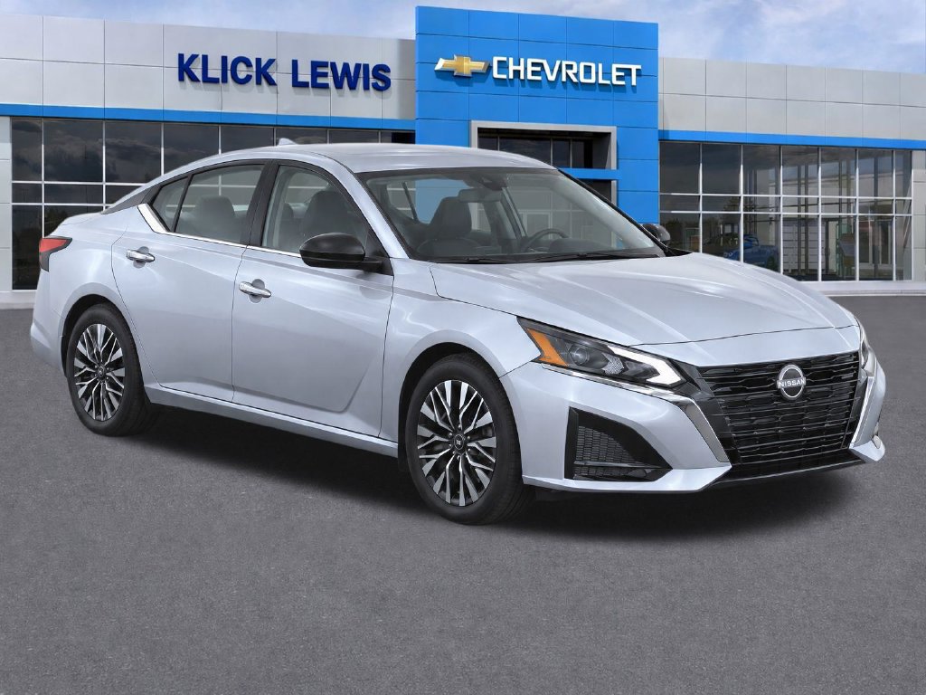 2025 Nissan Altima