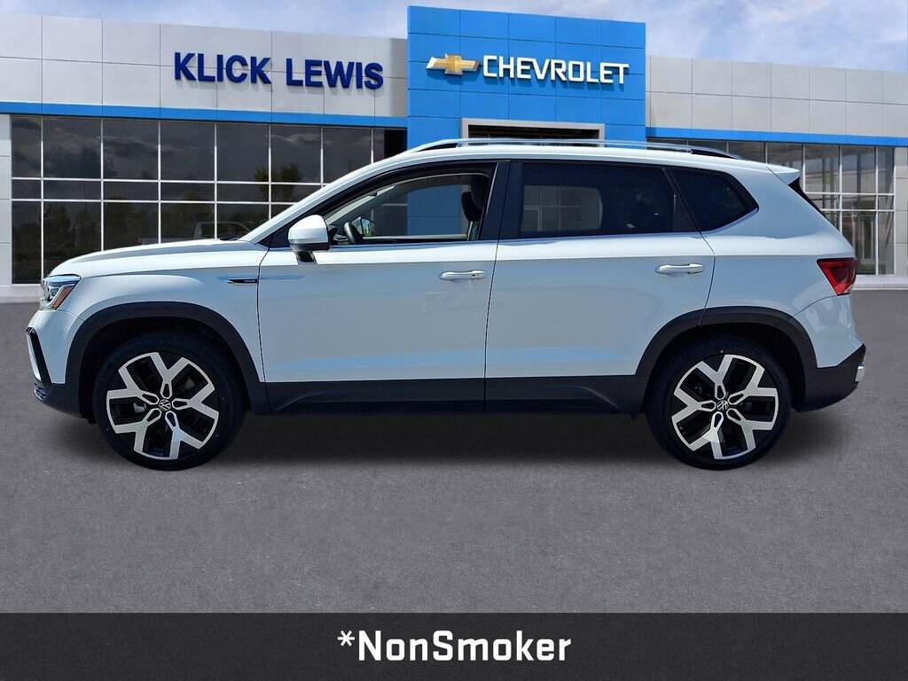 Used 2022 Volkswagen Taos 1.5T SEL SUV