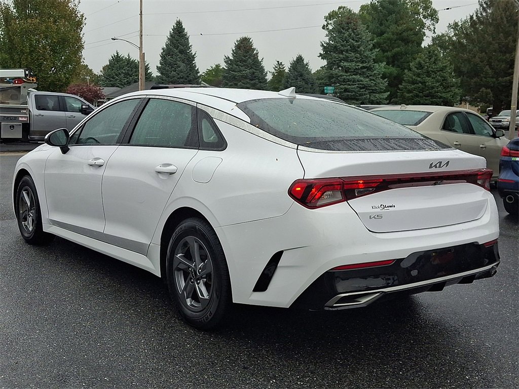 2023 Kia K5 LXS photo 3