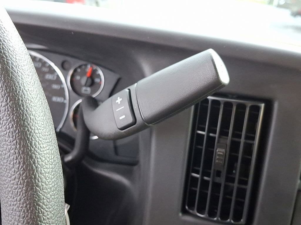 2025 Chevrolet Express Cargo Work Van - Photo 10