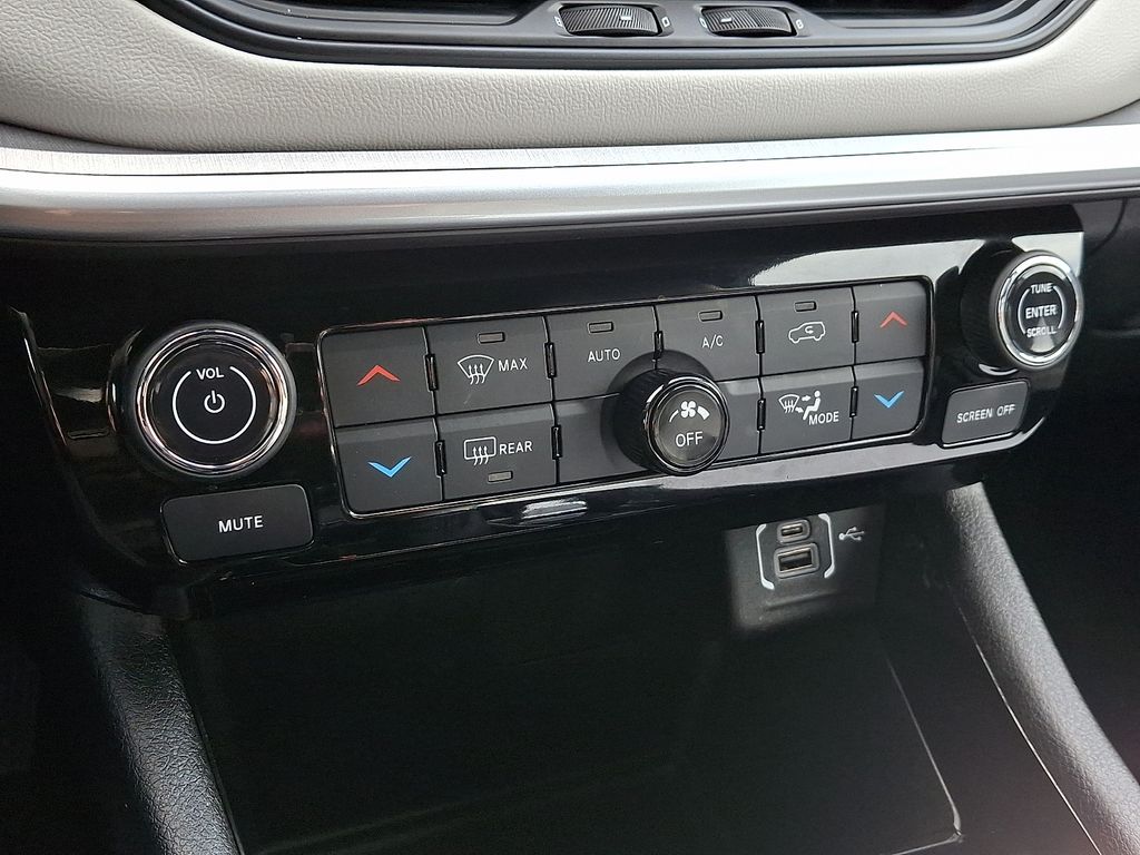 2025 Jeep Compass Limited - Photo 14