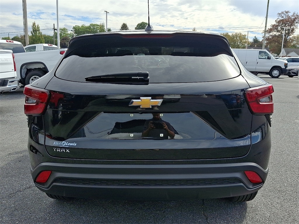 Certified 2024 Chevrolet Trax LS SUV