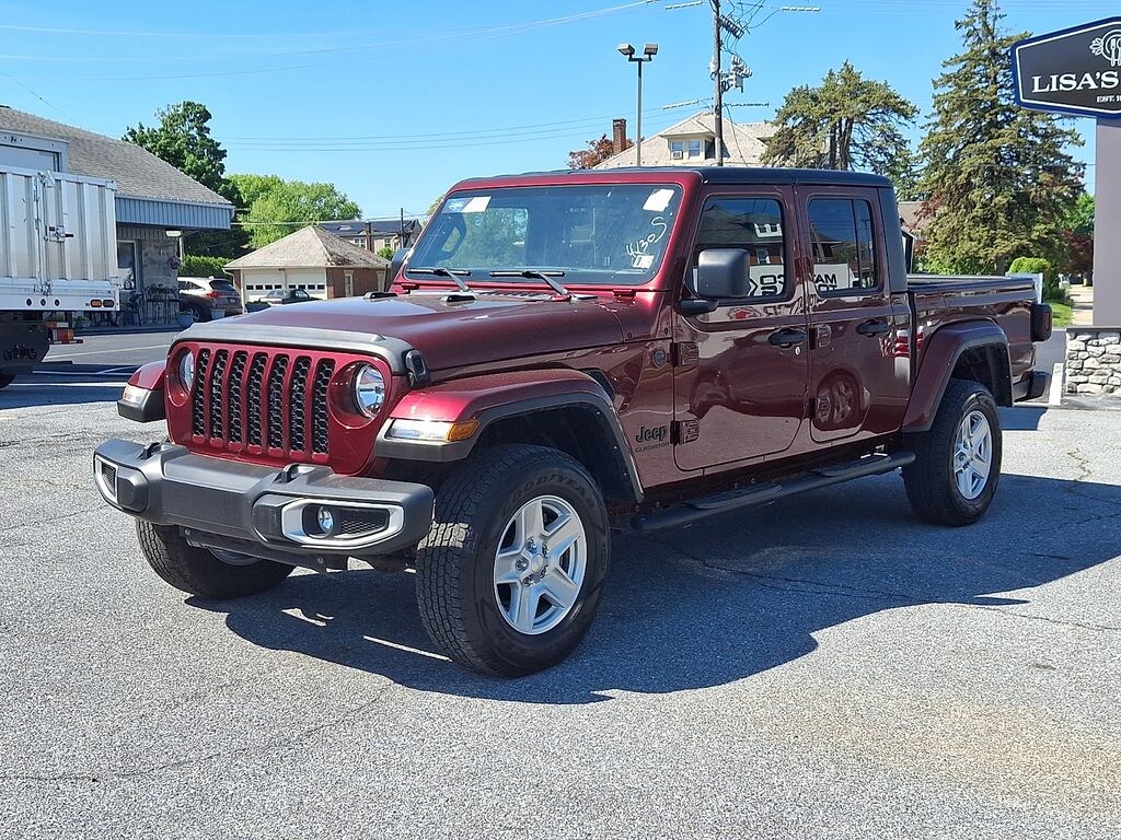 Used 2022 Jeep Gladiator Sport Truck Crew Cab