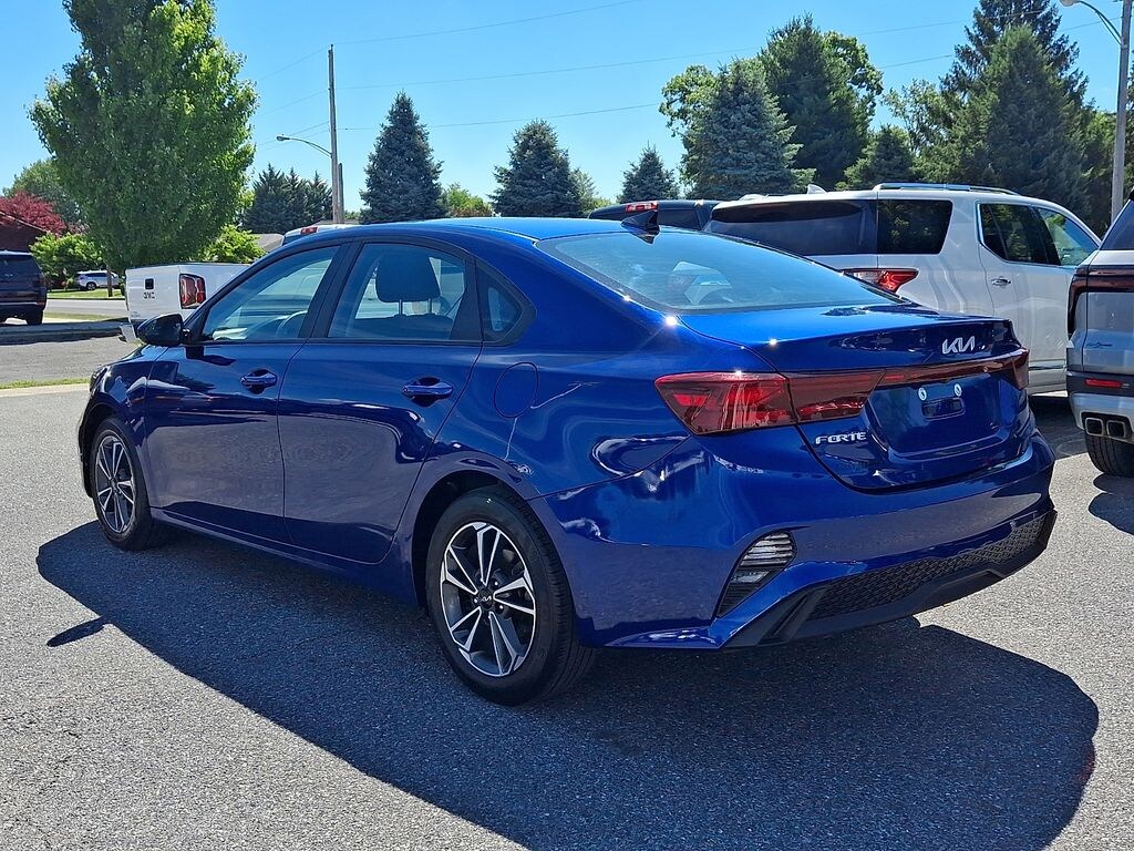 Used 2023 Kia Forte LXS Sedan