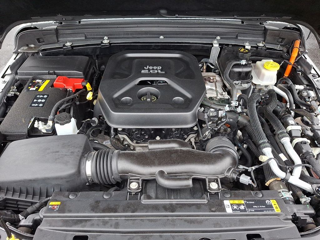 2021 Jeep Wrangler Unlimited Sahara 4XE - Photo 25