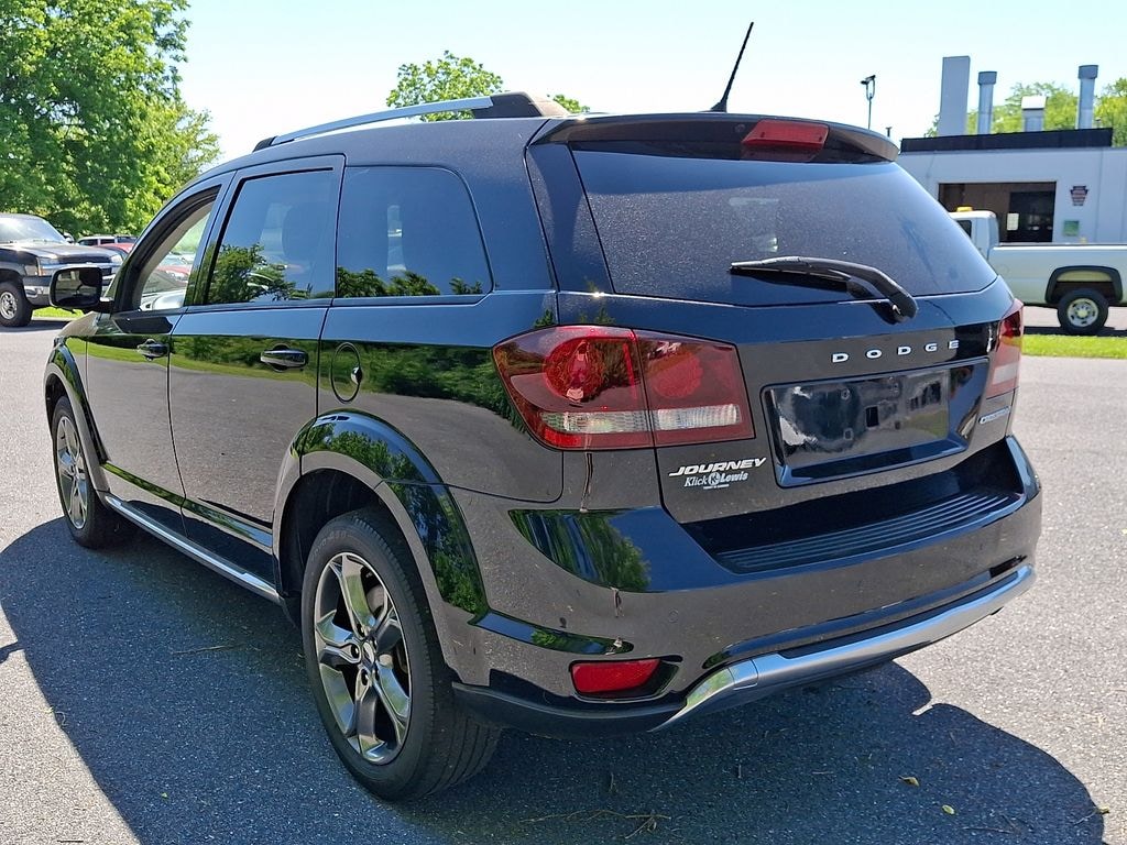 Used 2018 Dodge Journey Crossroad SUV