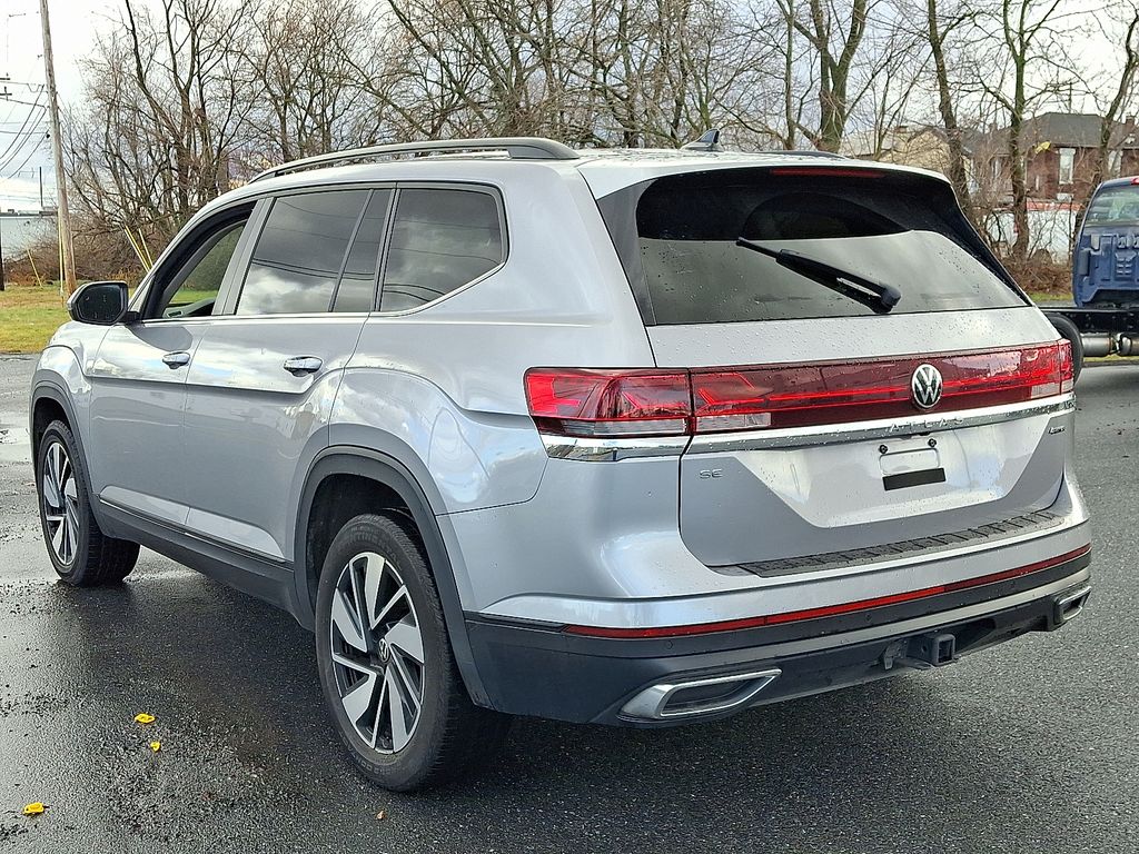 2024 Volkswagen Atlas SE w/Tech's photo