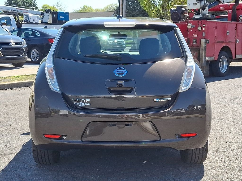 Used 2016 Nissan LEAF SV Hatchback