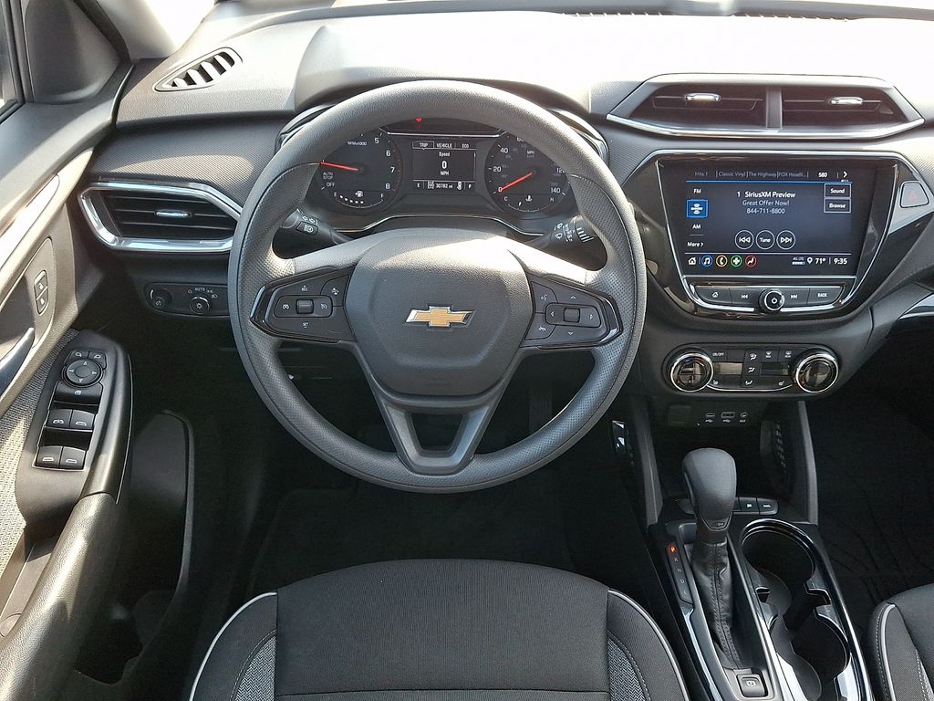 2023 Chevrolet TrailBlazer LT - Photo 10