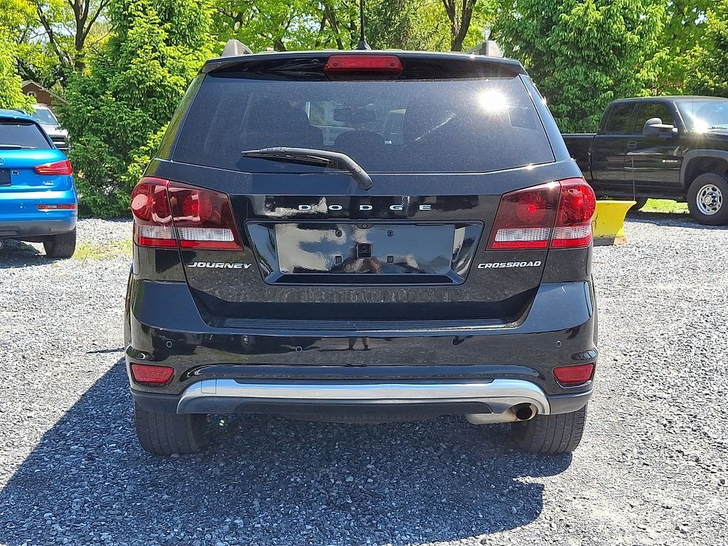 Used 2018 Dodge Journey Crossroad SUV