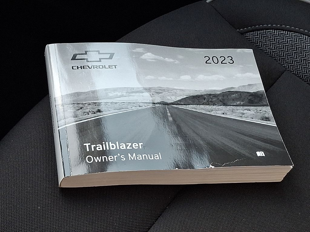 2023 Chevrolet TrailBlazer LT - Photo 23