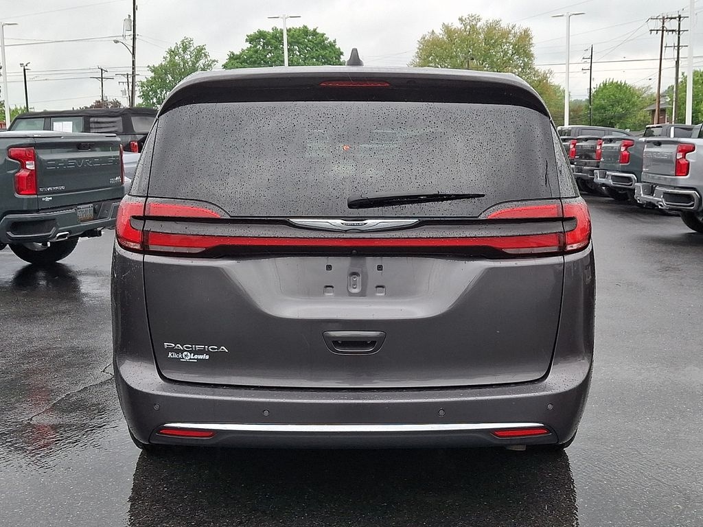 Used 2023 Chrysler Pacifica Touring L Van Passenger Van