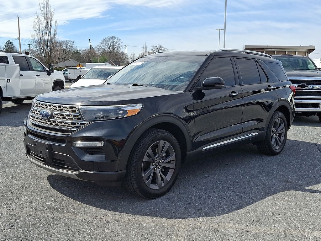 2020 Ford Explorer