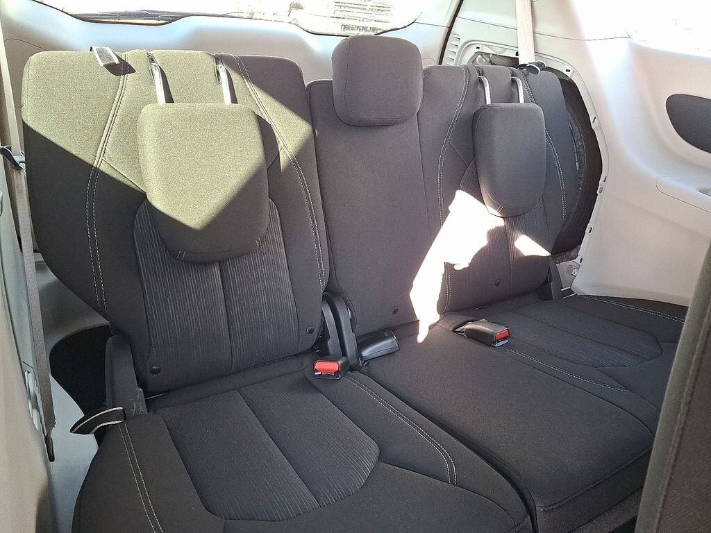 Used 2021 Chrysler Voyager L Van Passenger Van