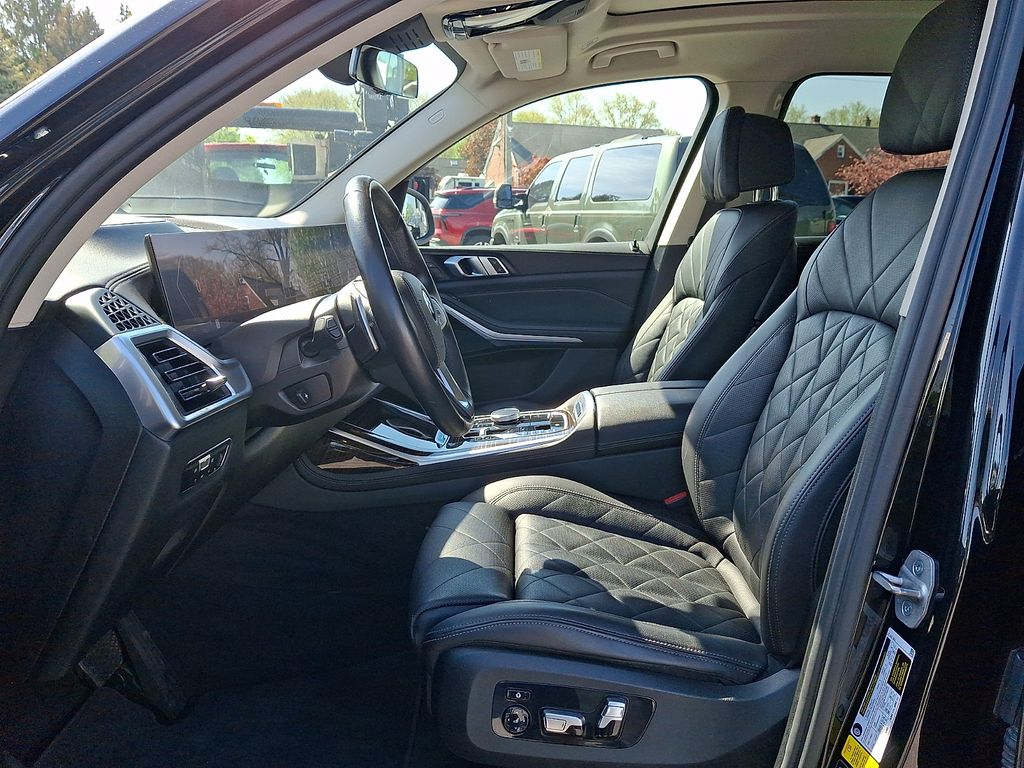 2023 BMW X7 40i - Photo 14