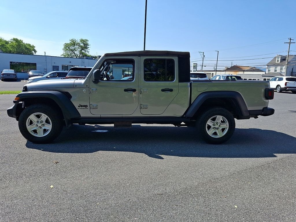 Used 2020 Jeep Gladiator Sport Truck Crew Cab