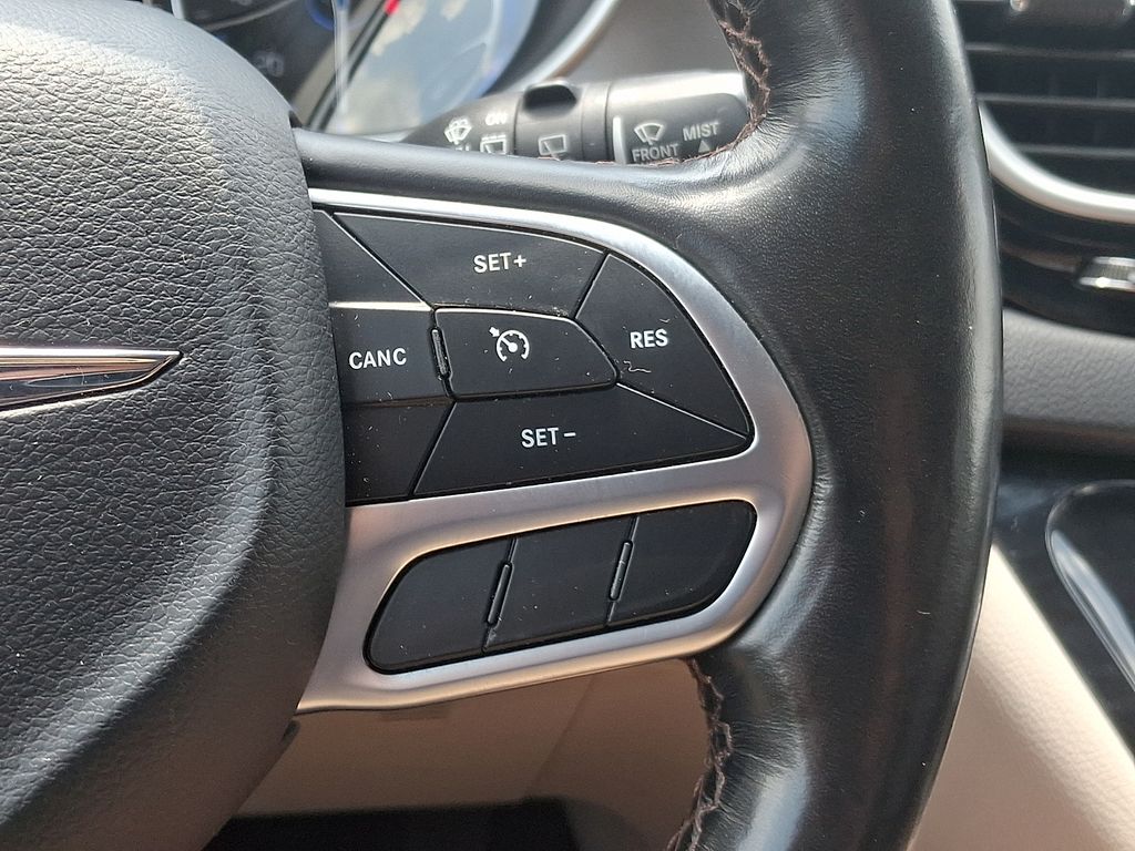 2020 Chrysler Pacifica Touring L Plus - Photo 19