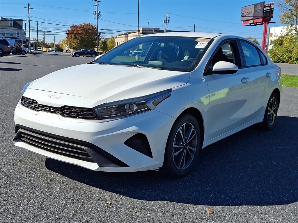 Used 2022 Kia Forte LXS Sedan