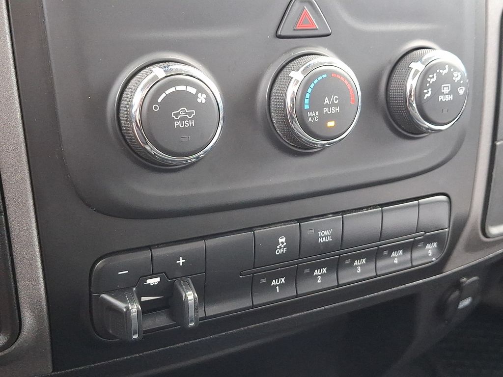 2018 RAM Ram 2500 Pickup Tradesman - Photo 13
