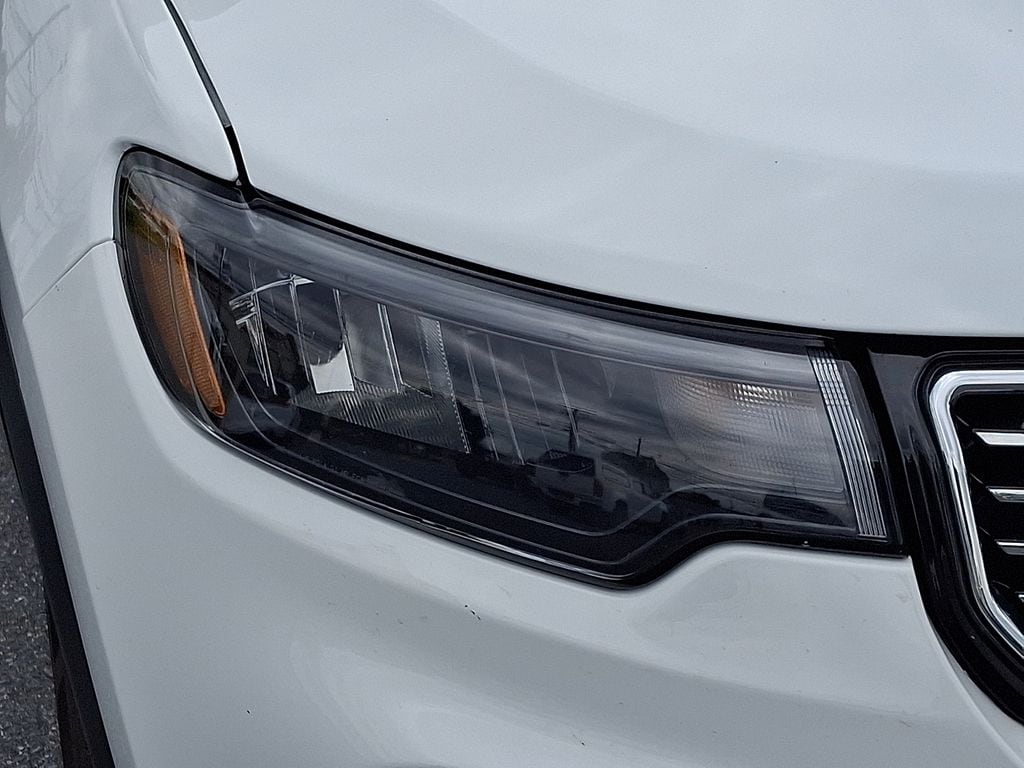 2025 Jeep Compass Limited - Photo 8
