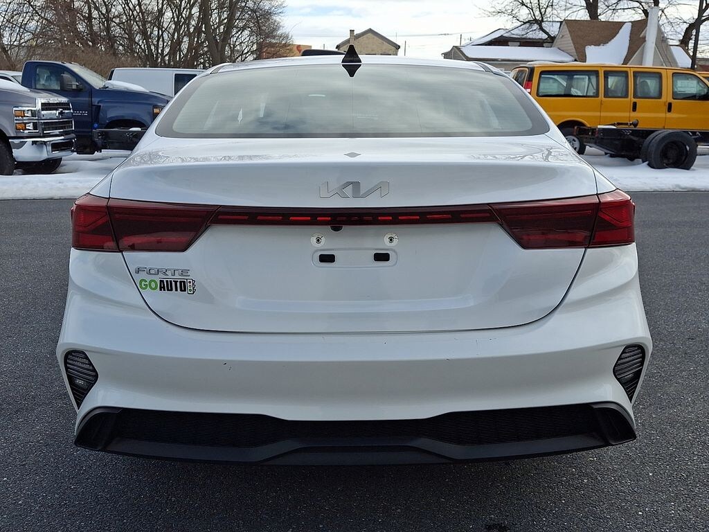 Used 2024 Kia Forte LXS Sedan