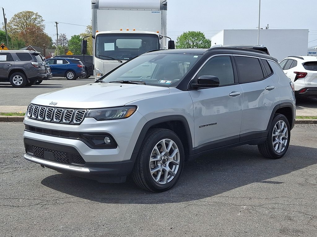 2025 Jeep Compass Limited 4X4's photo