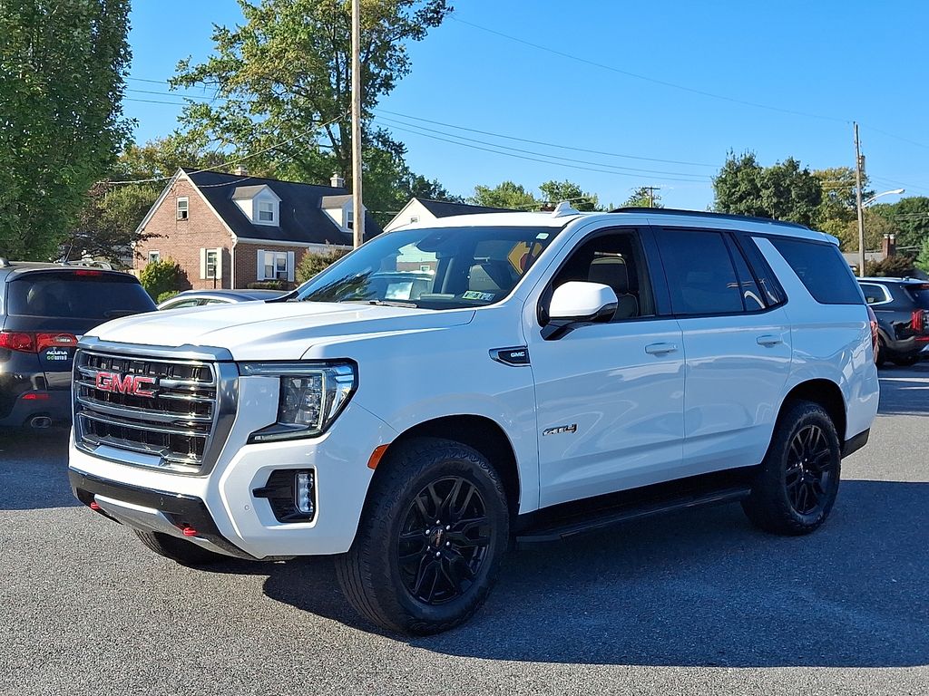 2023 GMC Yukon AT4's photo