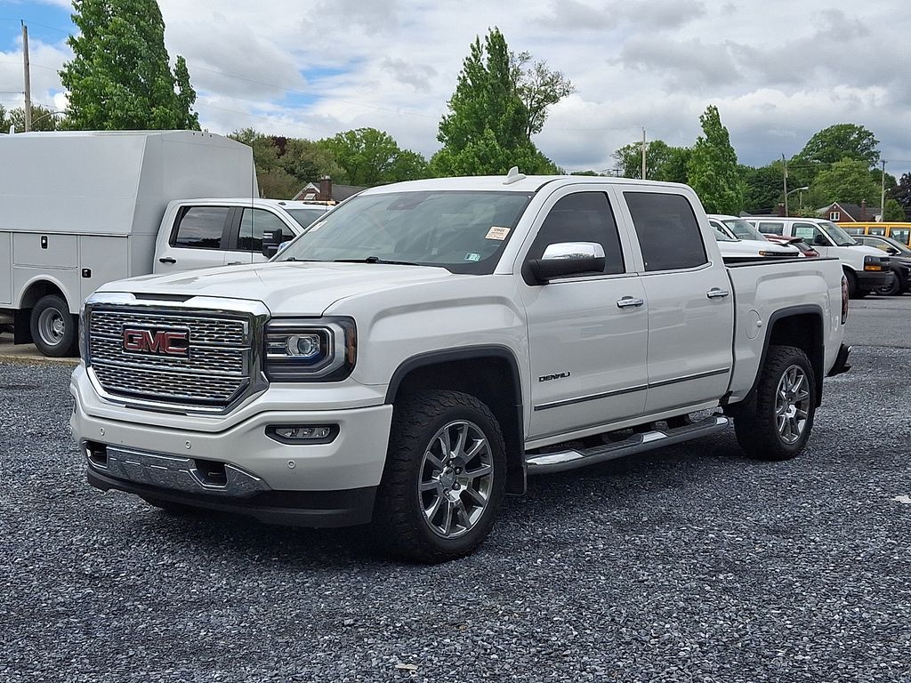 2017 GMC Sierra 4WD Crew Cab Short Box's photo