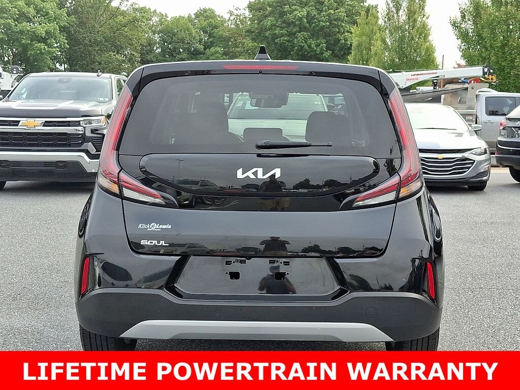 Used 2023 Kia Soul LX Hatchback