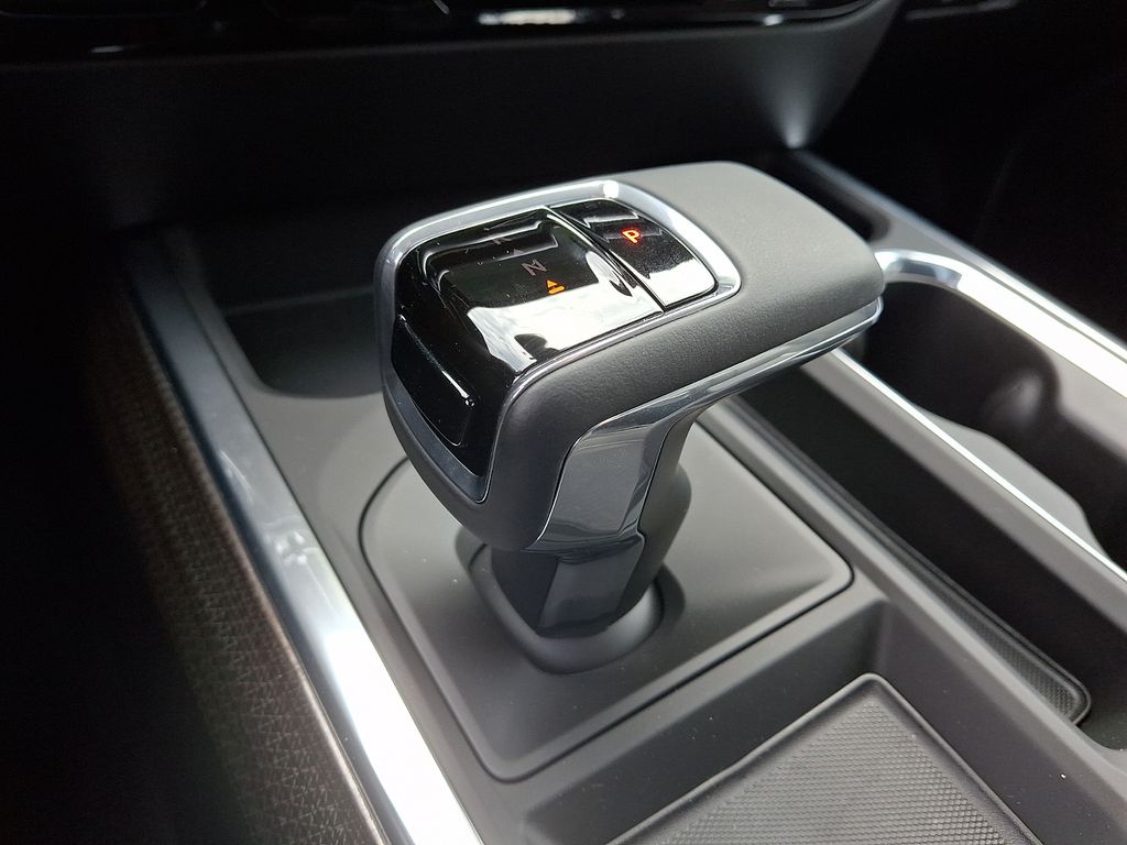 2026 Chevrolet Silverado 1500 RST - Photo 14