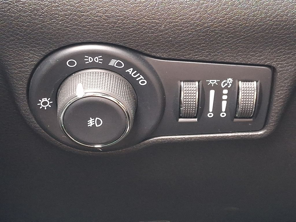 2025 Jeep Compass Limited - Photo 22