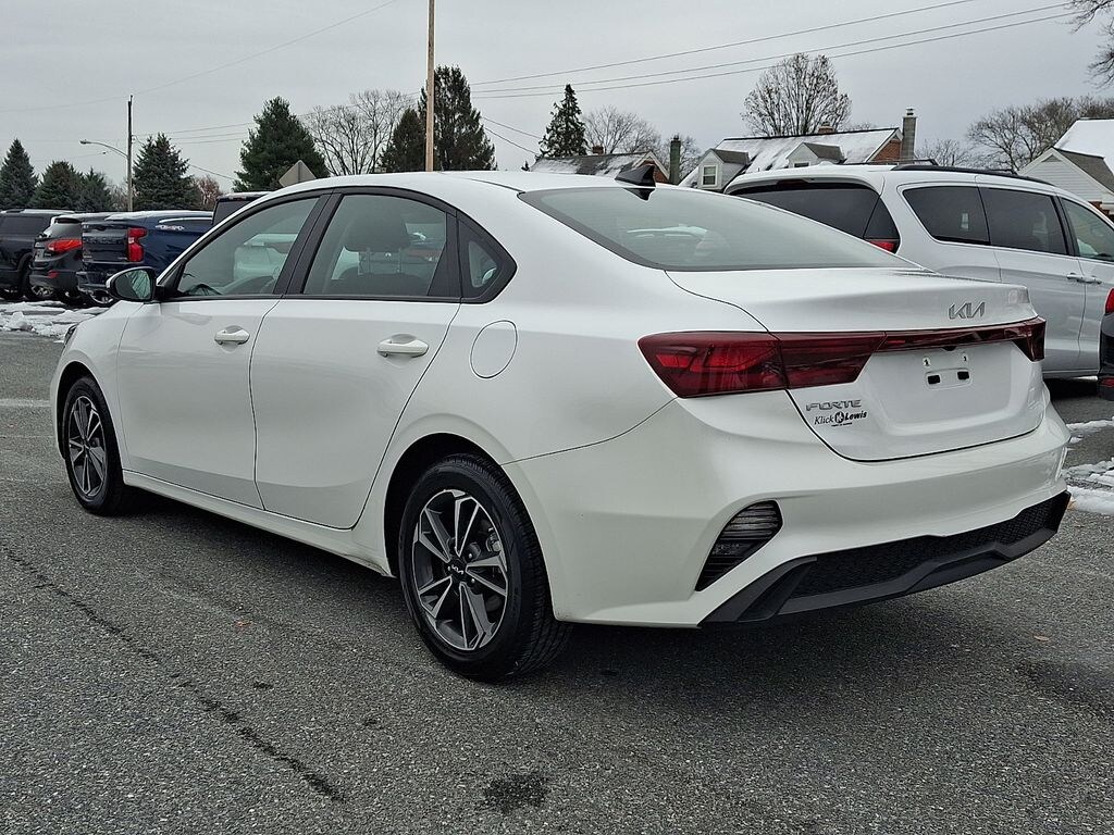Used 2024 Kia Forte LXS Sedan