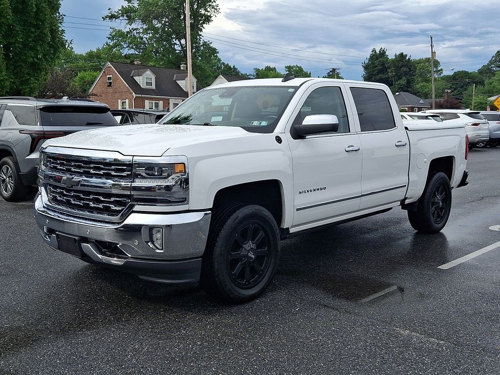 Used 2018 Chevrolet Silverado 1500 LTZ w/1LZ Truck Crew Cab