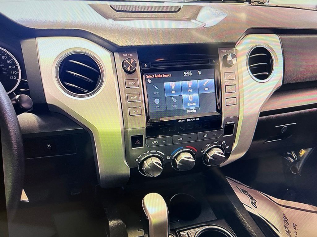 2017 Toyota Tundra SR5 - Photo 10